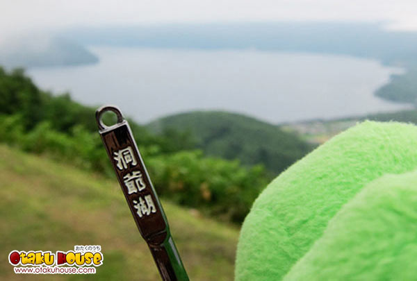 Searching for Gintoki at Lake Toya